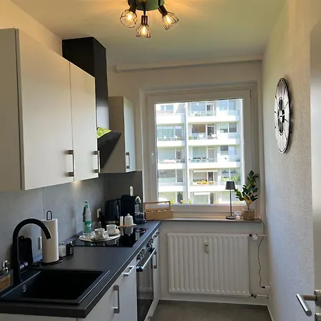 W&D Living - Fewo Kleines Italien Mit Parkplatz Und Balkon Celle Exterior photo