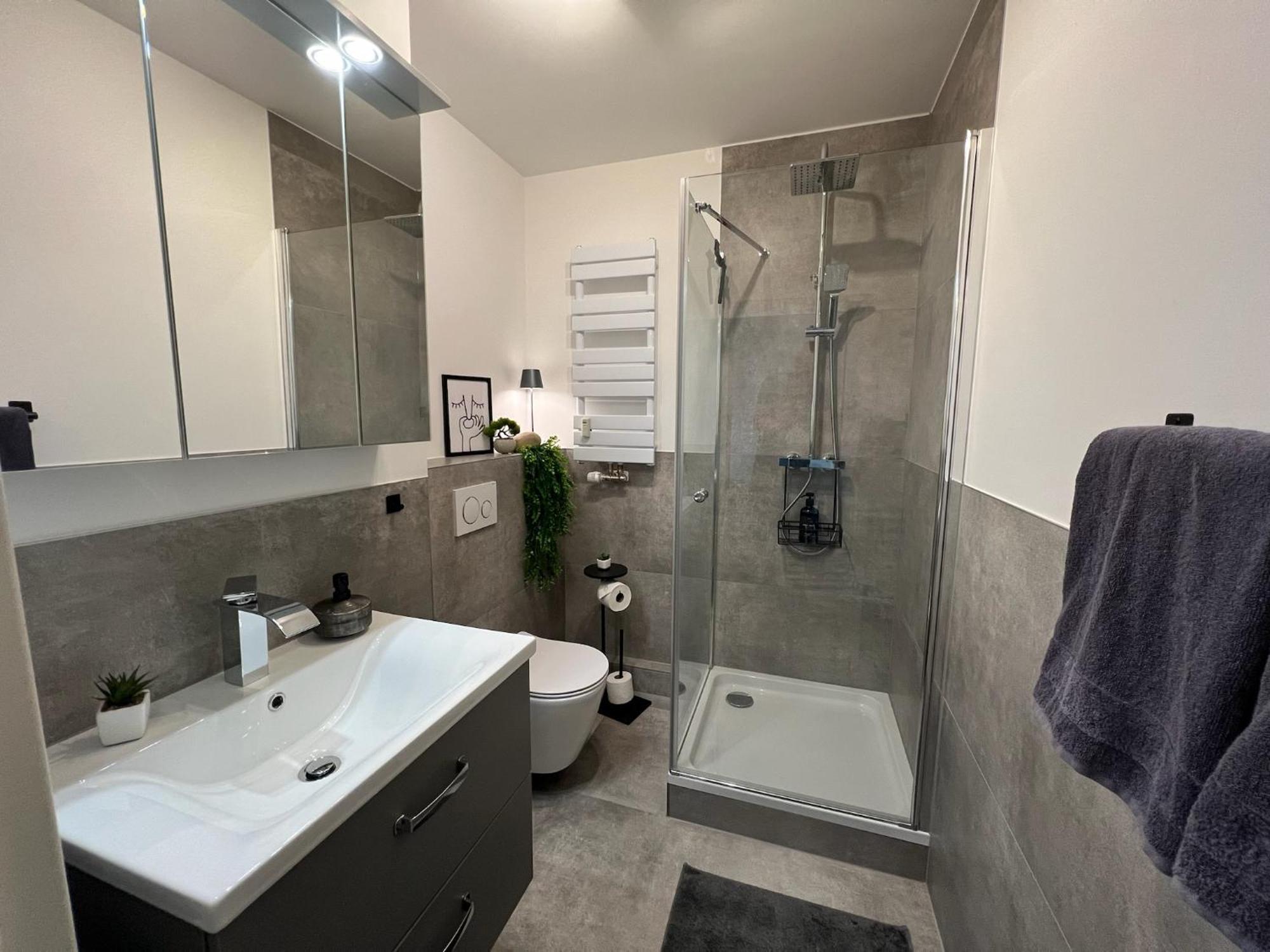 Apartment W&d Living - Kleines Italien Mit Parkplatz Und Balkon