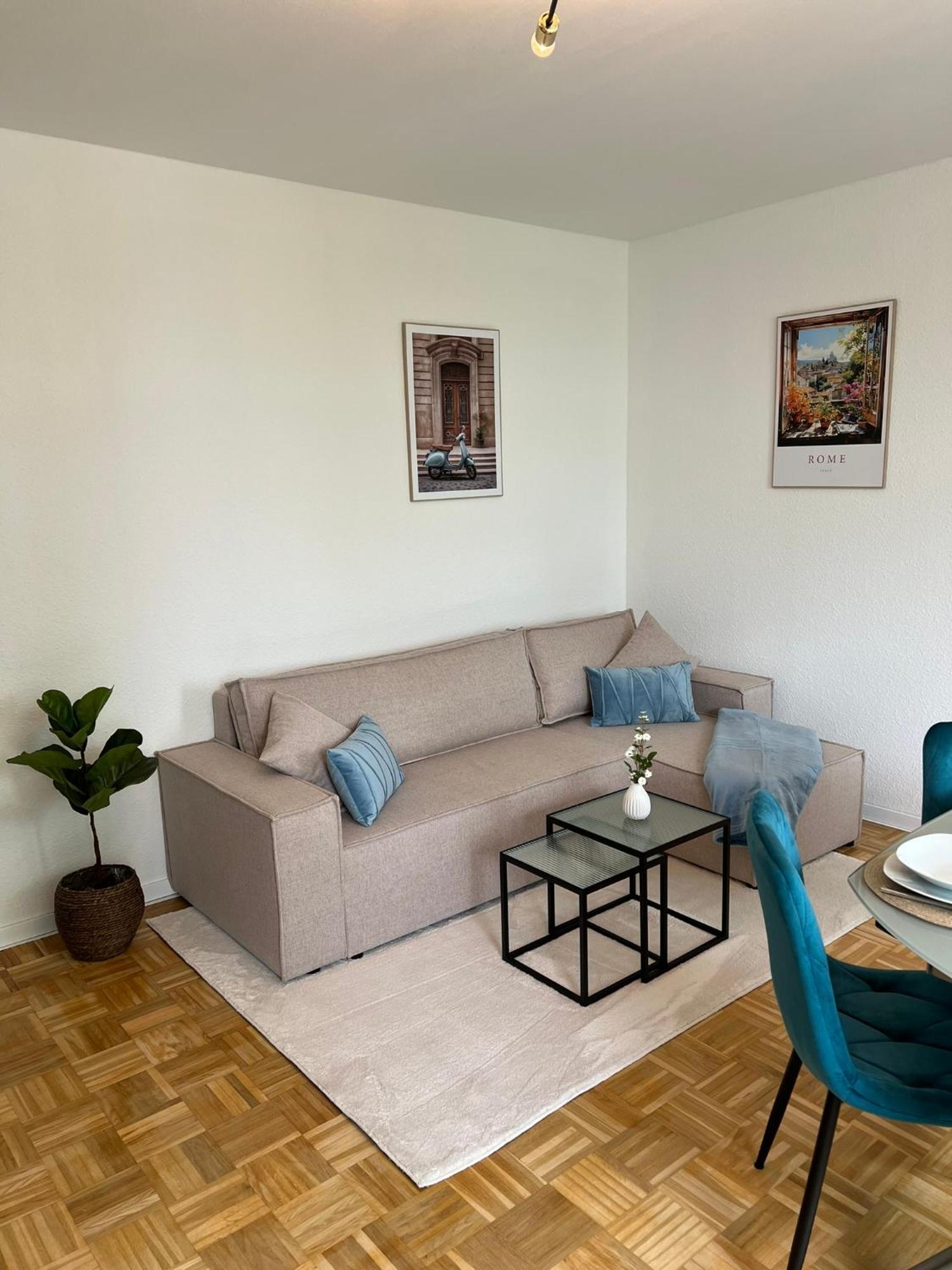 W&d Living - Kleines Italien Mit Parkplatz Und Balkon * Celle