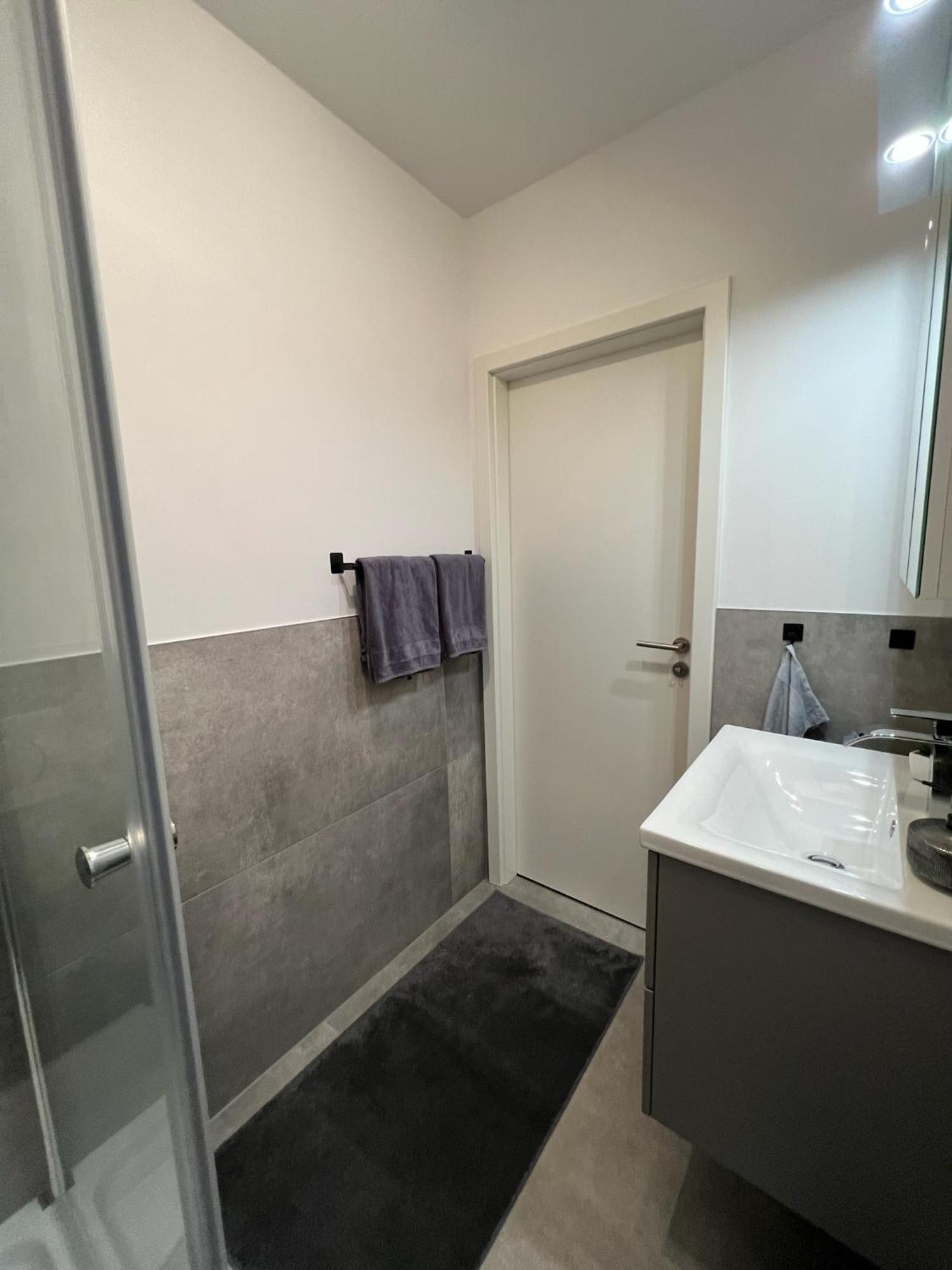 W&d Living - Kleines Italien Mit Parkplatz Und Balkon Apartment