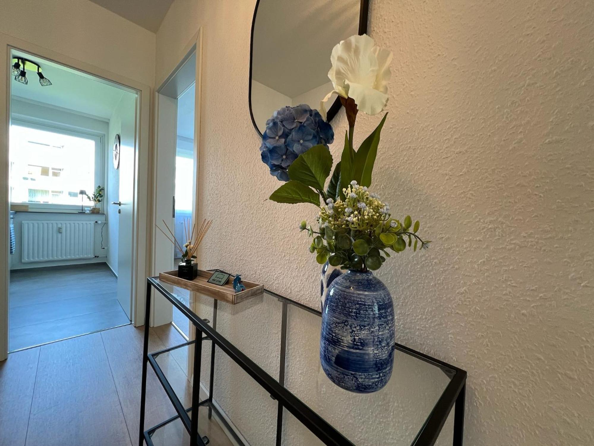 Apartment W&d Living - Kleines Italien Mit Parkplatz Und Balkon Celle