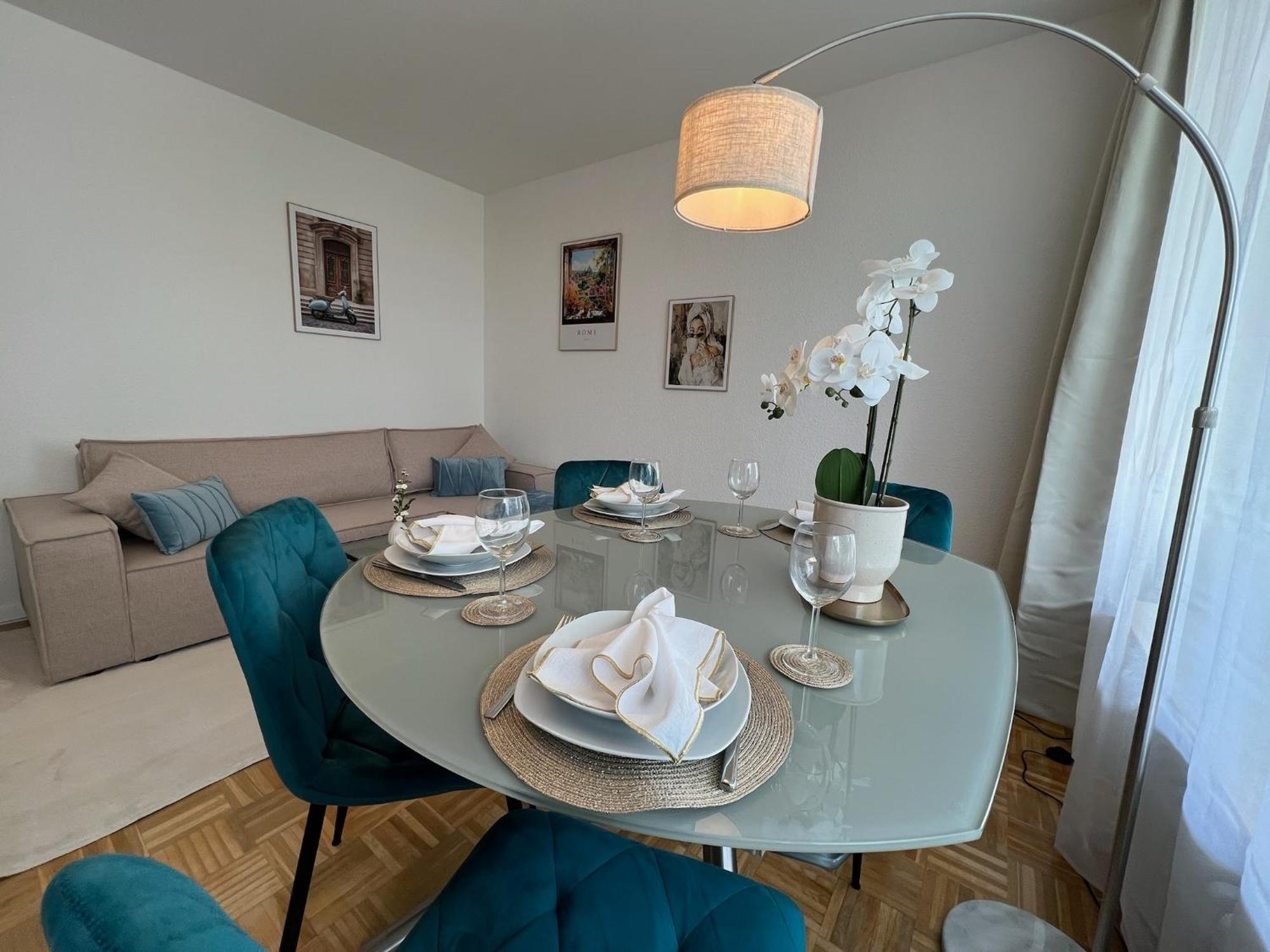 W&d Living - Kleines Italien Mit Parkplatz Und Balkon *