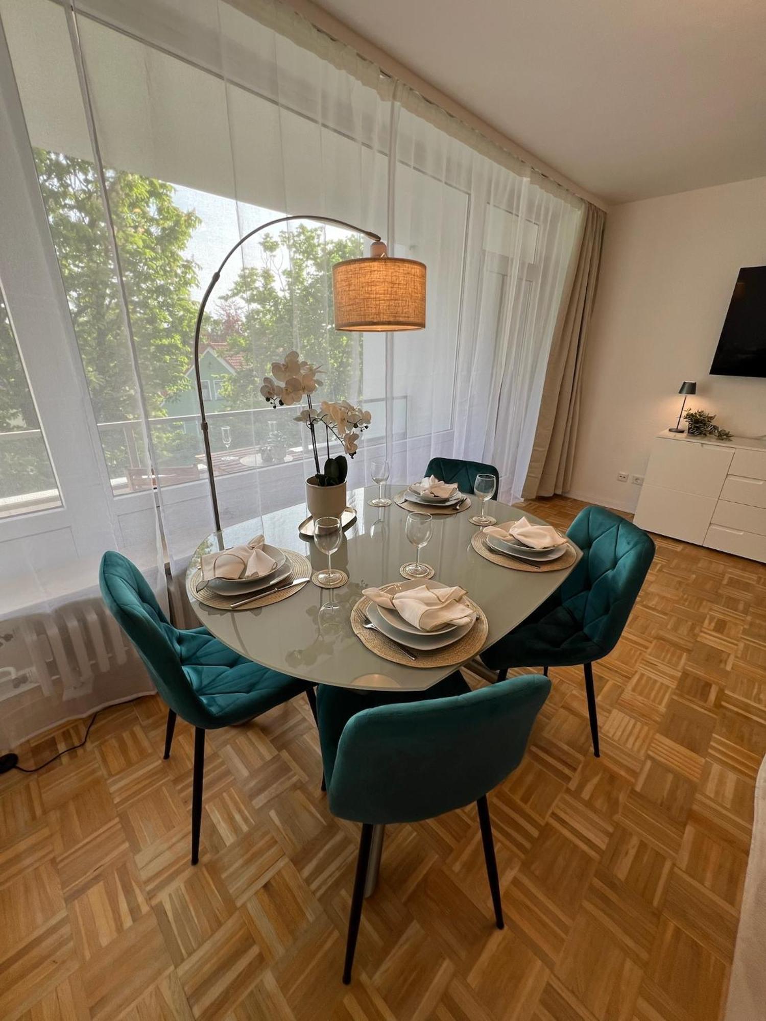 W&d Living - Kleines Italien Mit Parkplatz Und Balkon Apartment *