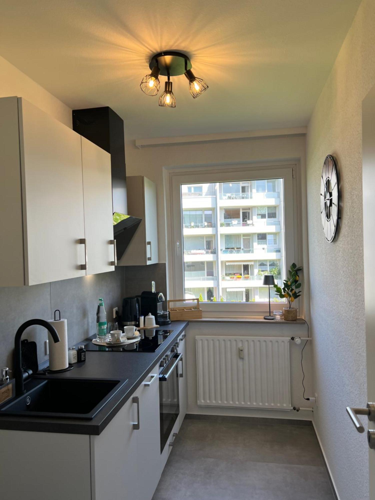 Apartment W&d Living - Kleines Italien Mit Parkplatz Und Balkon *